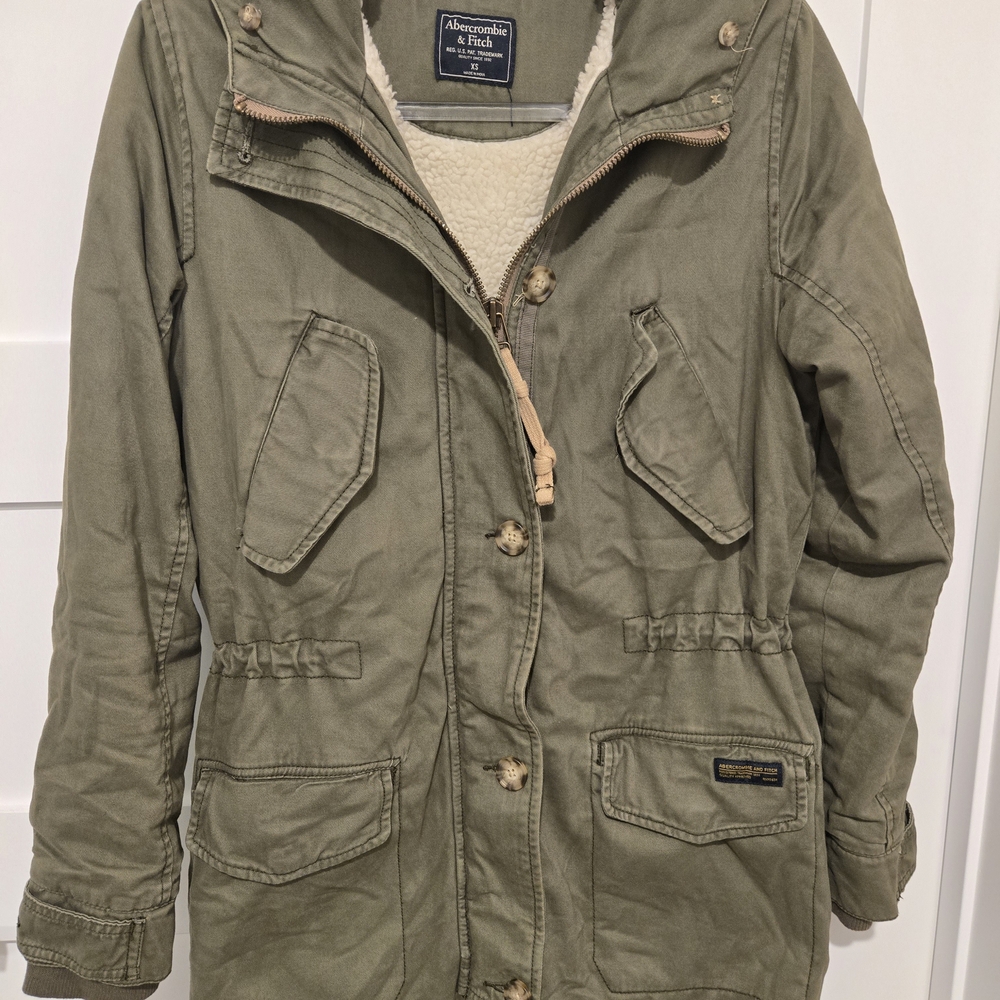 Abercrombie & Fitch Olive Green Sherpa Lined Parka